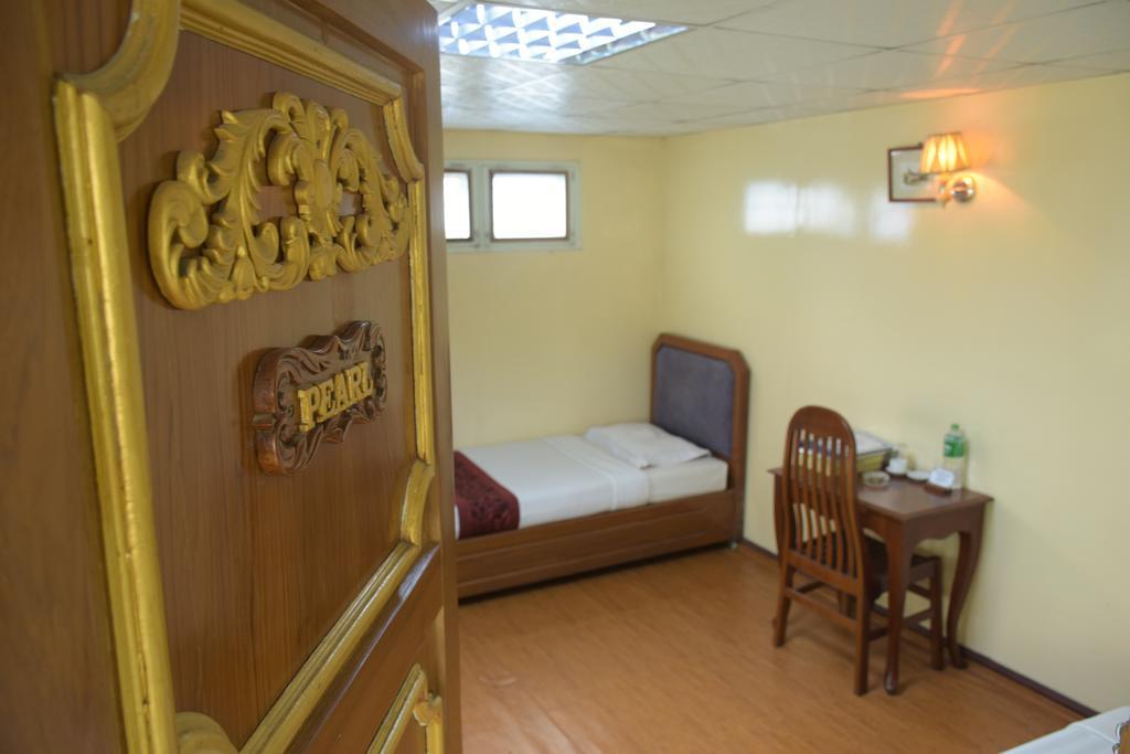 Beautyland Hotel II Янгон Экстерьер фото